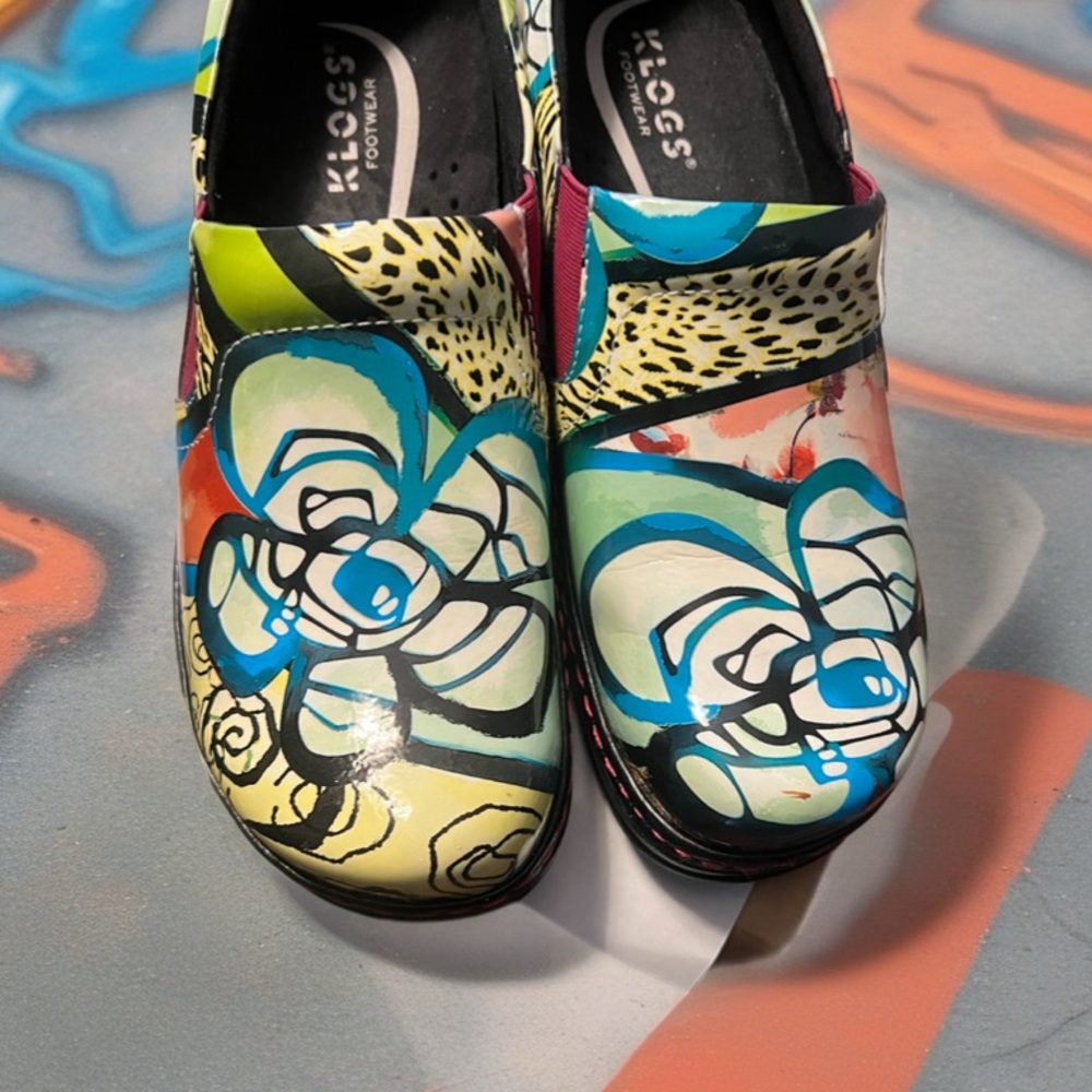 Klogs Women's Artistic Multicolor Clogs